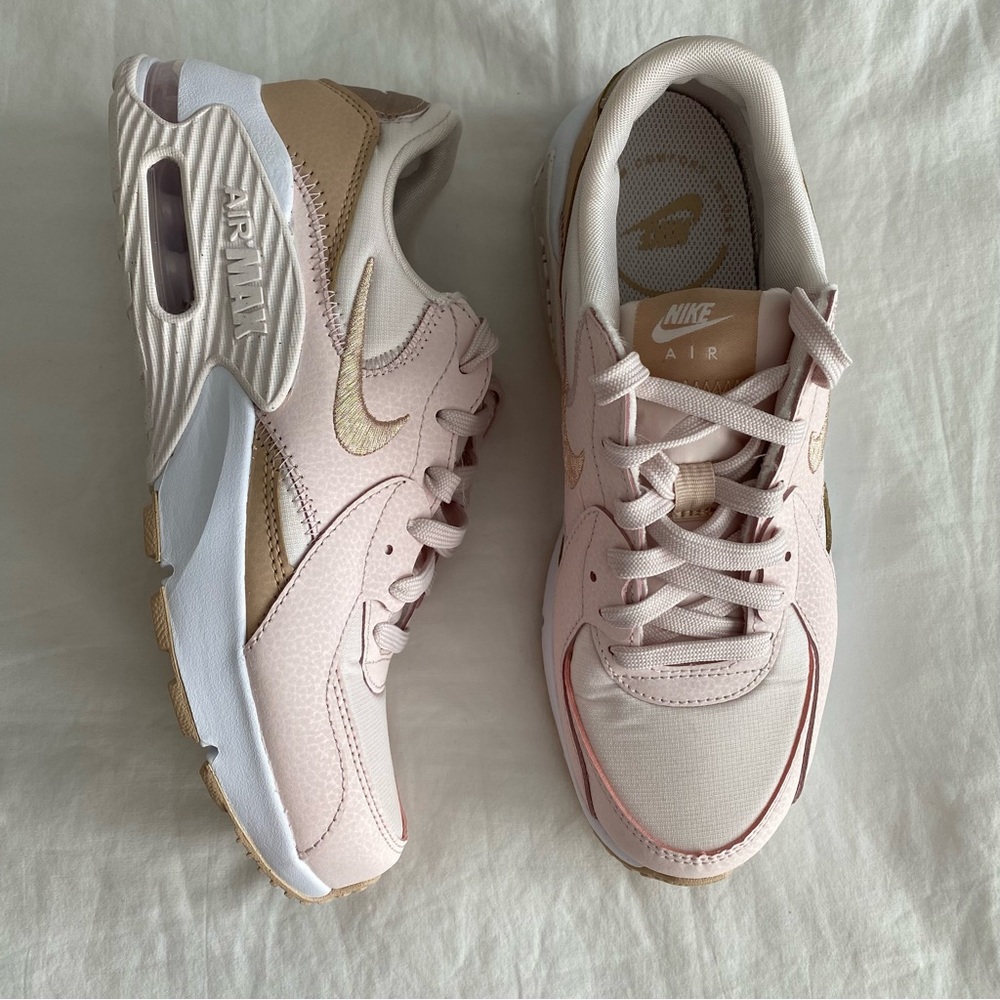Nike | Air Max Excee NWOT Size 8